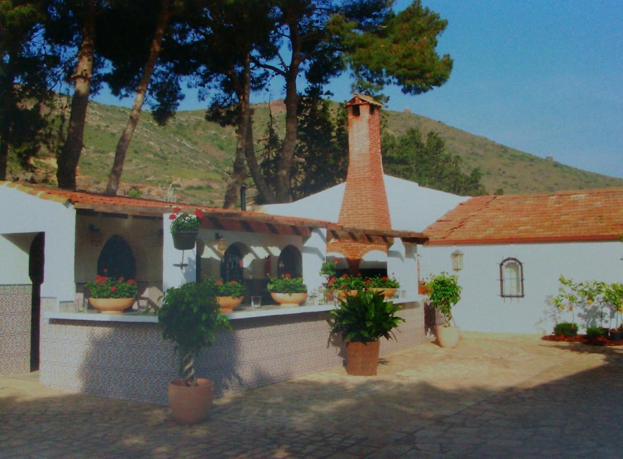 Vivir La Victoria. Lodge